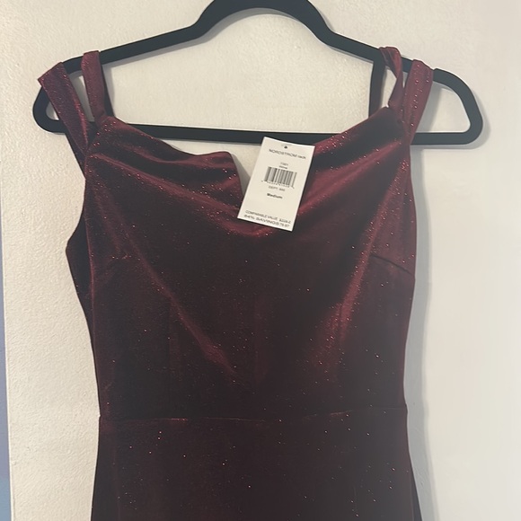 The Fashion Poet Size M in Wine Sparkle Velvet Dress NWT - Picture 3 of 4